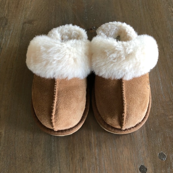 UGG bundle - Picture 2 of 7